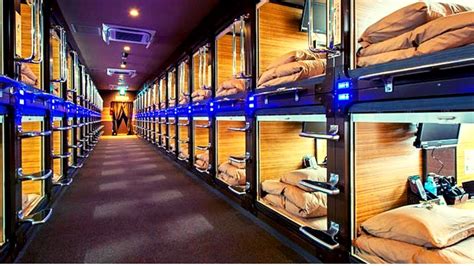 capsule hotel nyc.